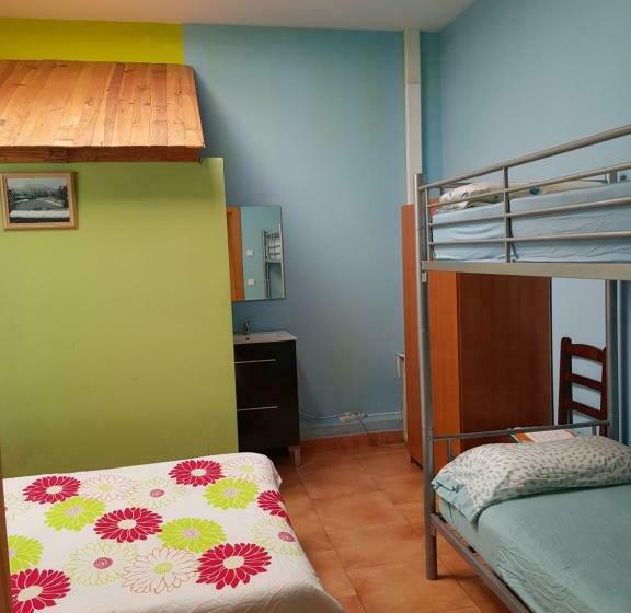 Четырехместный Номер Стандарт, Albergue Kortarixar