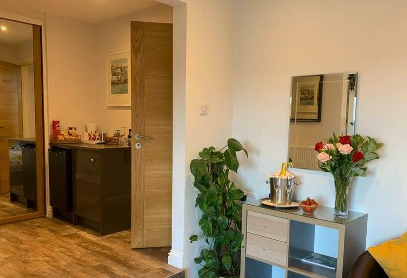 חדר דחוקס עם מיטת קינג, Portmellon Cove Guest House
