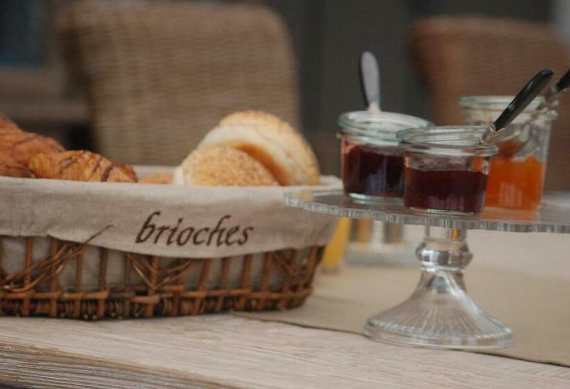 스탠다드 스튜디오 (테라스구비), B&b Roodbeekerhof
