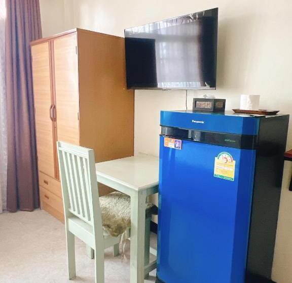 Номер Economy, ห้องพักโอบอ้อมอารีย์ Orb Aom Aree