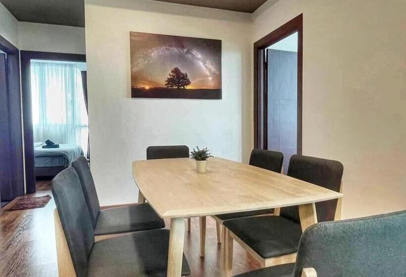Апартаменты 3 Спальни, Cozy Homestay Vivacity Megamall