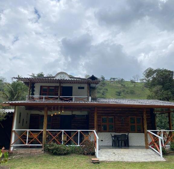带2个卧室的别墅, Riverside La Masía Eco