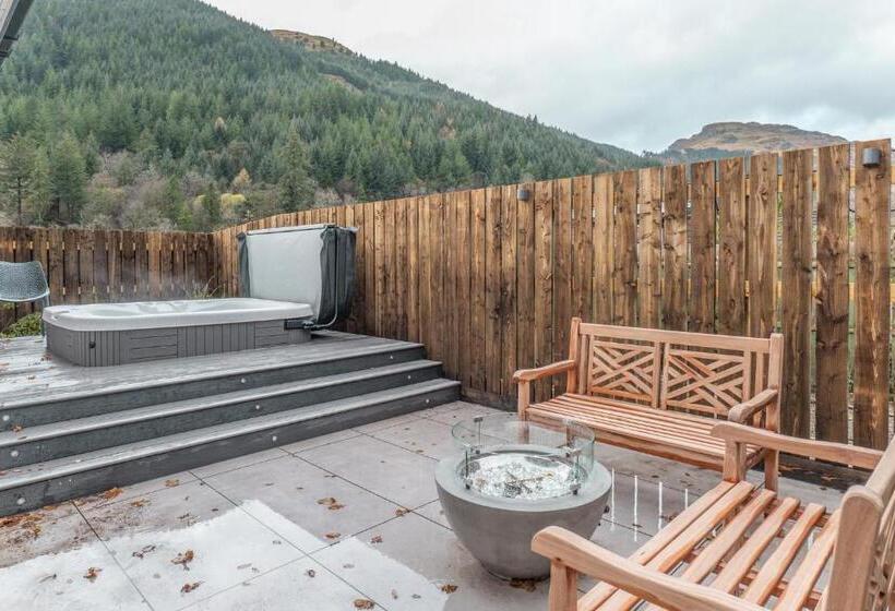 Дом 2 Спальни, Stratheck Holiday Park