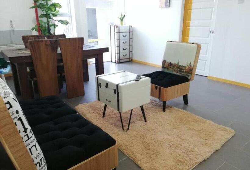Апартаменты 3 Спальни, The Serai Cottage Downtown
