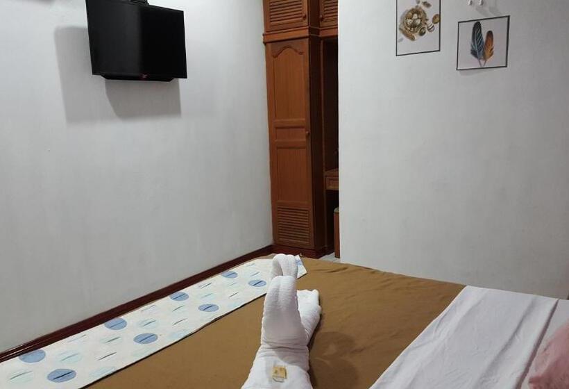 Номер Стандарт, New Orchid Hotel Tuaran