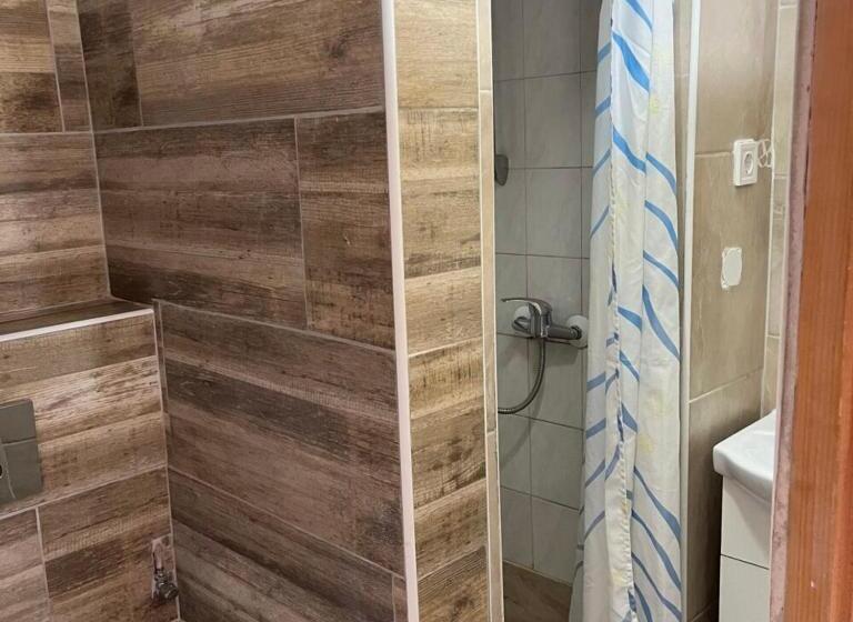 Трехместный Номер Стандарт с Балконом, Lenzl S Panzió