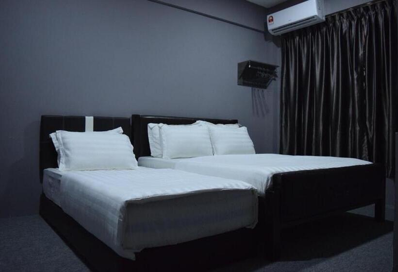 Номер Стандарт Трехместный, Times Traveller Lodge 2