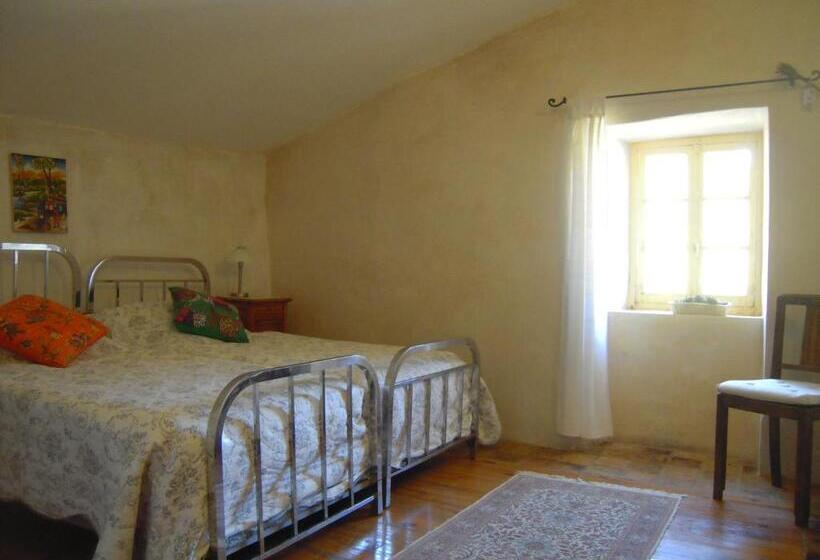 Четырехместный Номер Стандарт, Maison D Hôtes La Honas