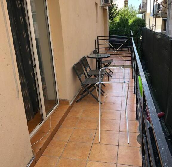 标准间, Vila Orient 2