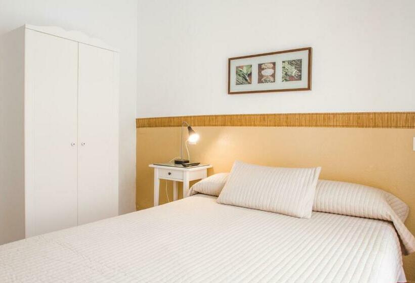 スタンダードルーム, Hostal Jomarijo