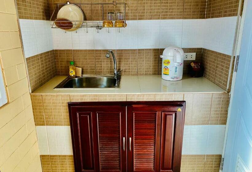 اتاق استاندارد, Benwadee Resort Pattaya