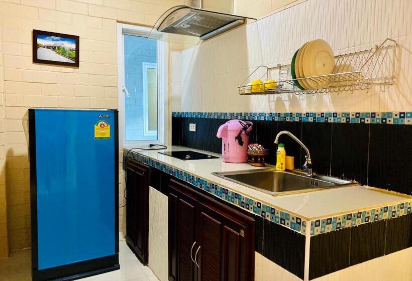 اتاق خانوادگی, Benwadee Resort Pattaya