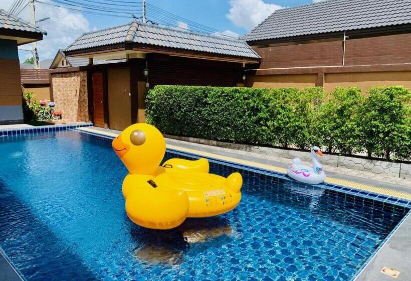 خانه 1 خوابه, Benwadee Resort Pattaya