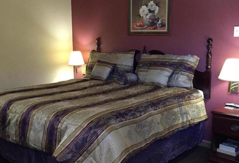 Стандартный Номер Кровать Кинг, First Western Inn   Fairmont City