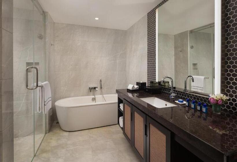سوییت جونیور, Doubletree By Hilton Shanghai Hongqiao