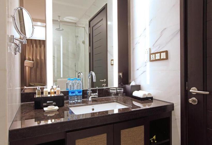 اتاق استاندارد با بالکن, Doubletree By Hilton Shanghai Hongqiao