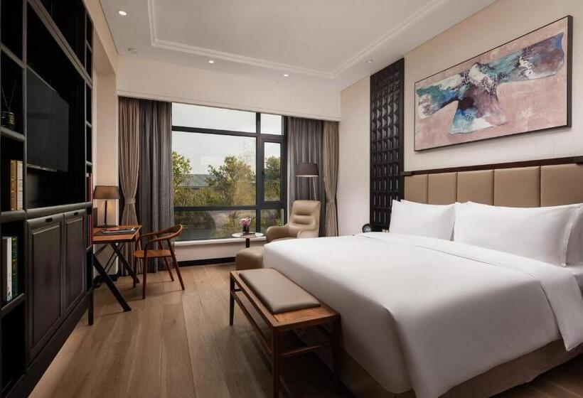 اتاق استاندارد با تخت بزرگ, Doubletree By Hilton Shanghai Hongqiao