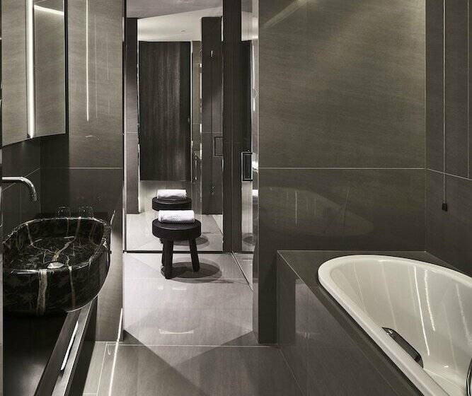 سوئیت جونیور با تراس, Viu Milan, A Member Of Design Hotels
