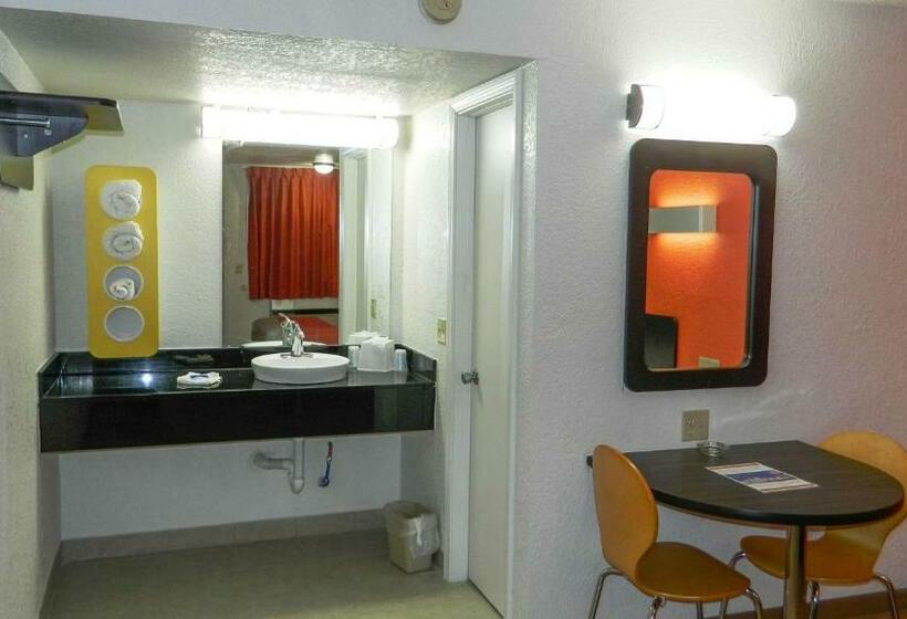 标准间, Motel 6oklahoma City, Ok  Airport East