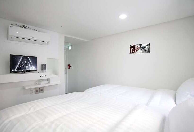 Номер Deluxe, K Pop Hotel Seoul Tower