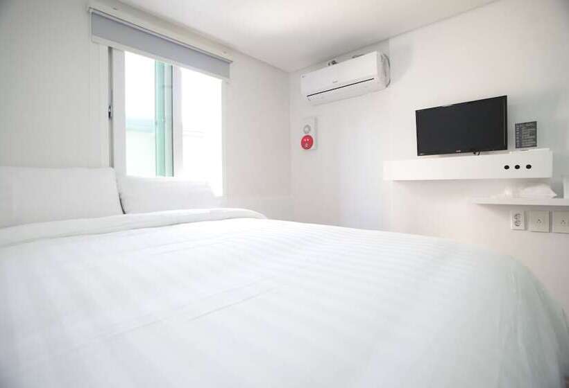 Номер Стандарт, K Pop Hotel Seoul Tower