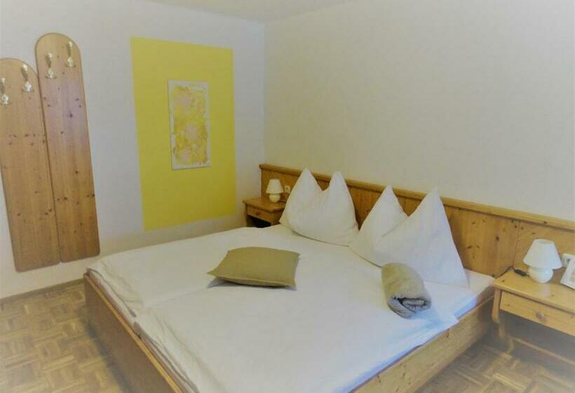 スタンダード４人部屋, Wohlfühlpension Kreischberg