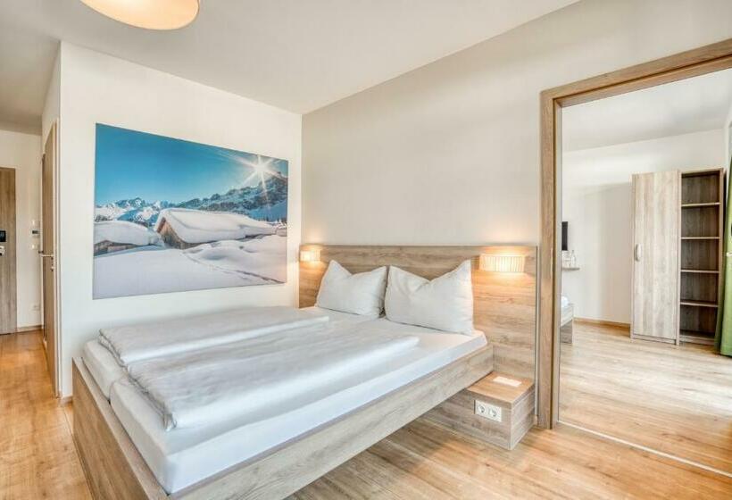 Семейный Номер, Cooee Alpin Hotel Kitzbüheler Alpen