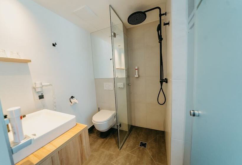 اتاق سوپریور با بالکن, Rocket Rooms Velden