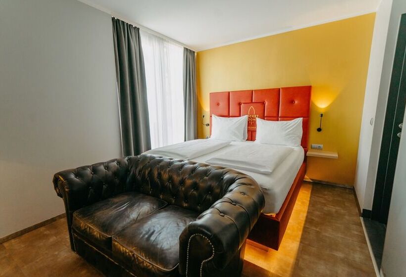 اتاق سوپریور با بالکن, Rocket Rooms Velden