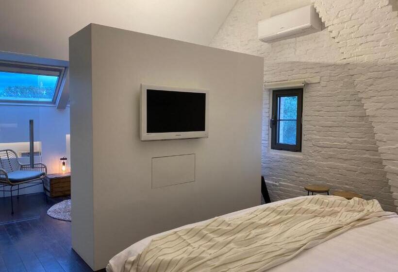 コンフォートルーム, B&b Villa Tartine