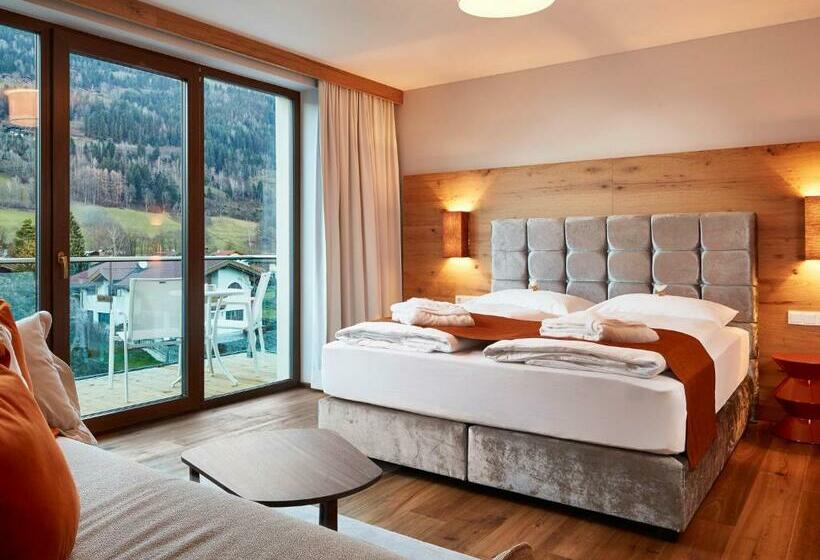 سوییت جونیور با بالکن, Sonja Alpine Resort