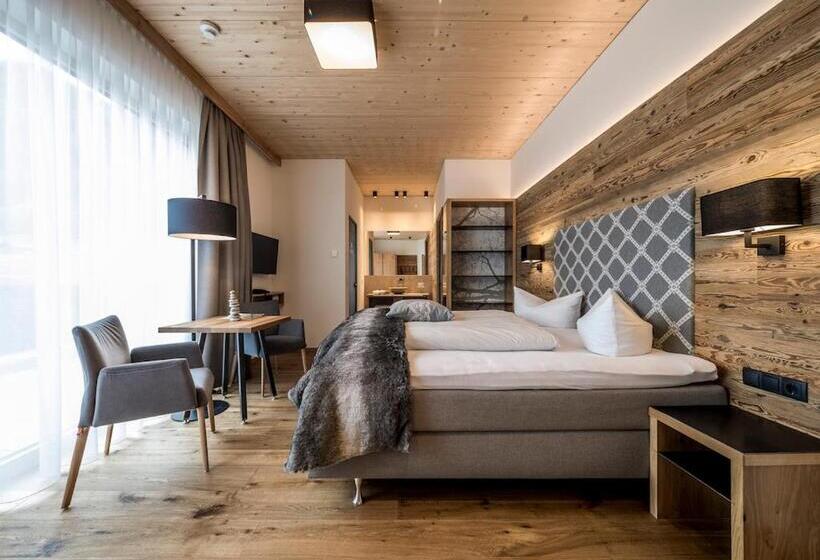 스탠다드 룸 산 전망, Post Hotel Paznaun