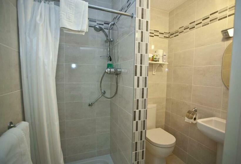 스탠다드 룸, Avalon House B&b