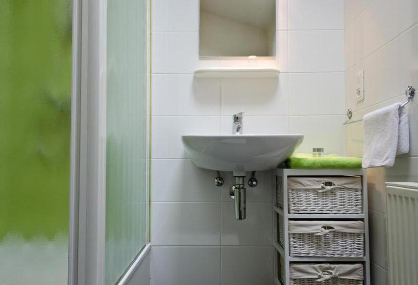 Номер Стандарт, B&b Euverbraeke