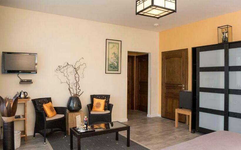 Номер Стандарт, B&b Het Groote Genoegen