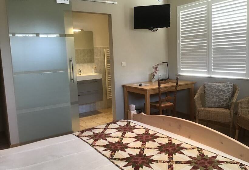 标准间, B&b Wisteria