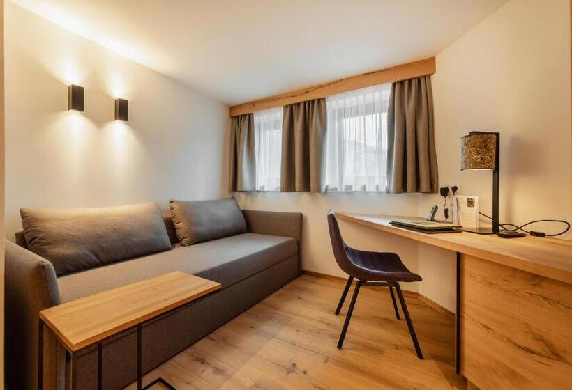 Трехместный Номер Superior, Kräuterhotel Hochzillertal