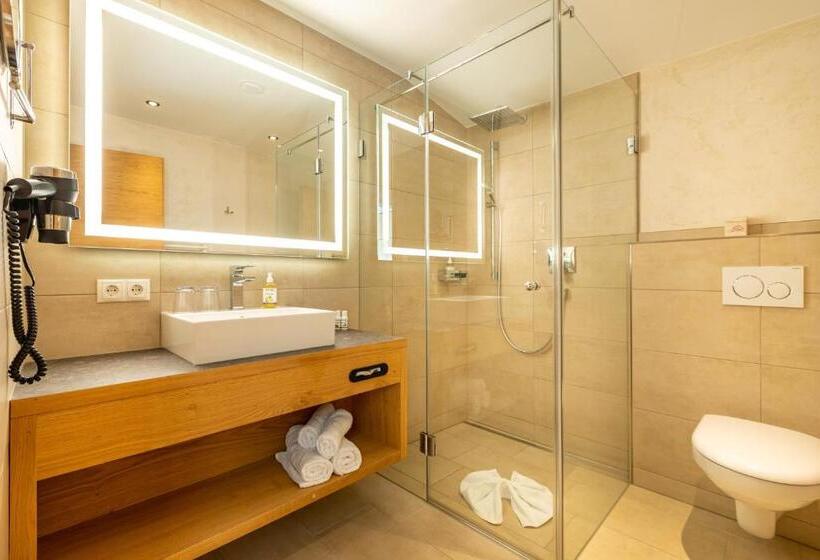 Номер Superior, Kräuterhotel Hochzillertal