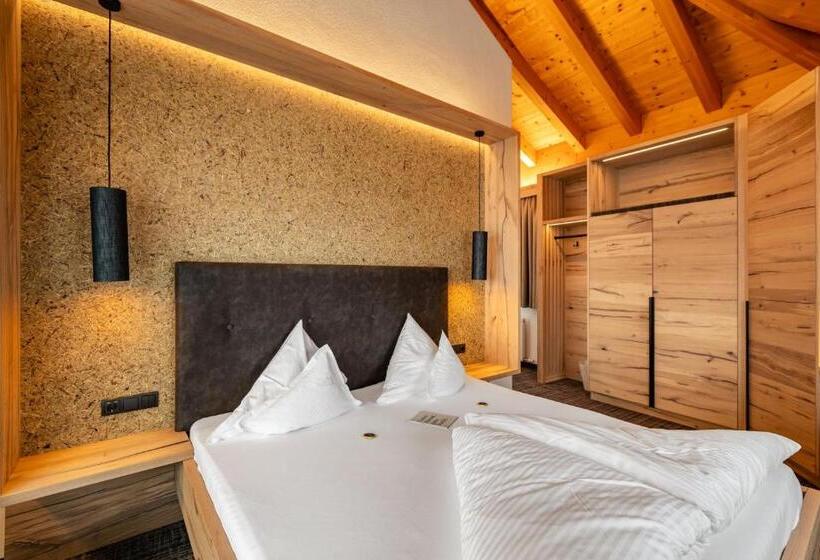 Номер Стандарт Вид на Горы, Kräuterhotel Hochzillertal