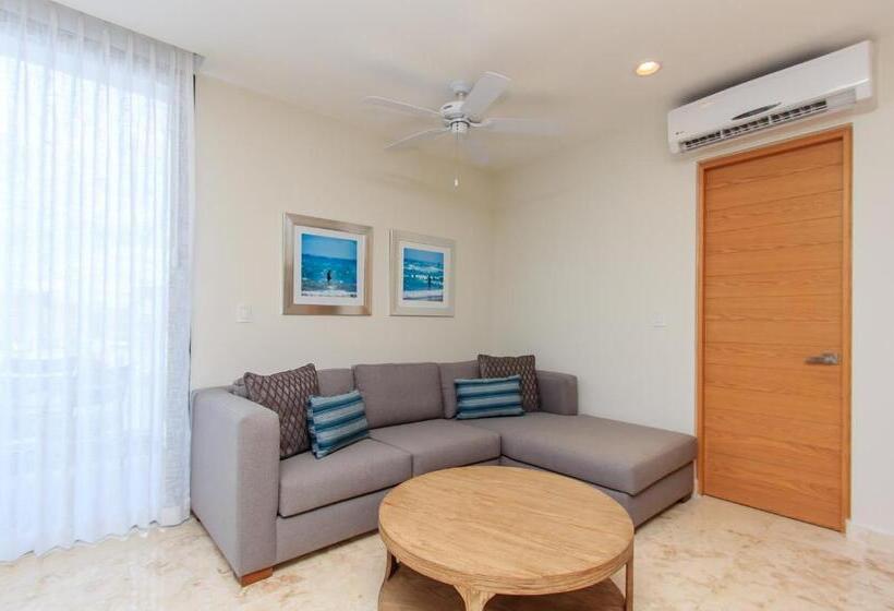 1 Szobás Apartman Terasszal, A Nah Apartments, Rooftop Pool, Walking Distance To 5th Avenue