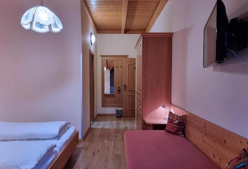 Номер Стандарт, Karnischer Hof