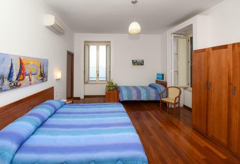Habitación Triple Estándar, Villa Crawford