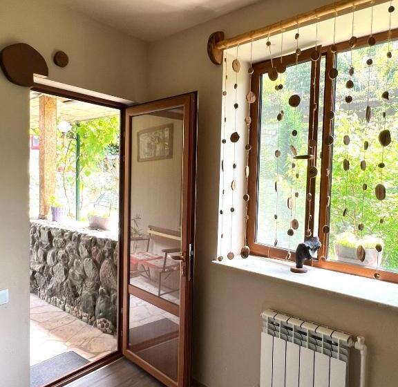 Номер Стандарт, Artsiv Guesthouse