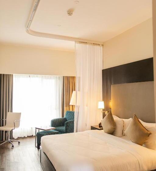 اتاق سوپریور با تخت بزرگ, Acacia Premier