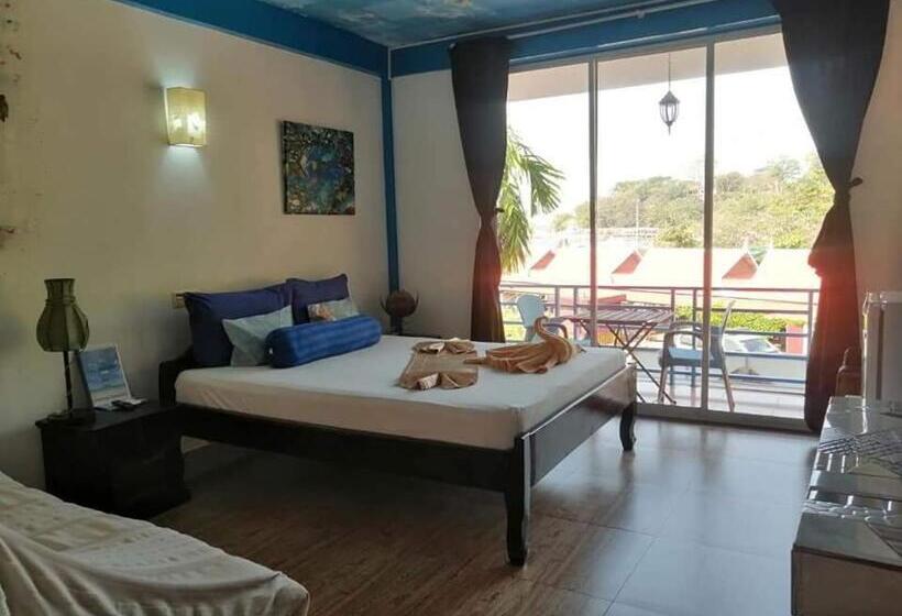 غرفة قياسية مطلّة علي البحر مزوَّدة بشُرفة, De La Plage