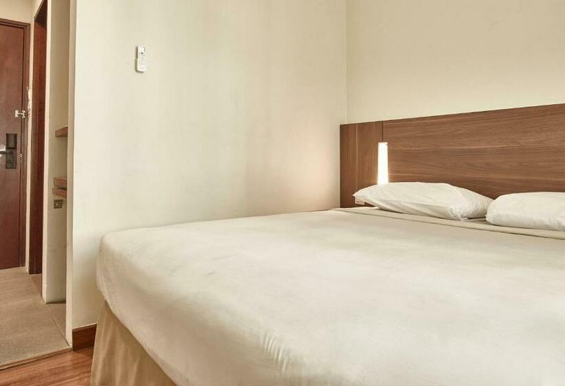 수피리어 룸, Grand Cikarang