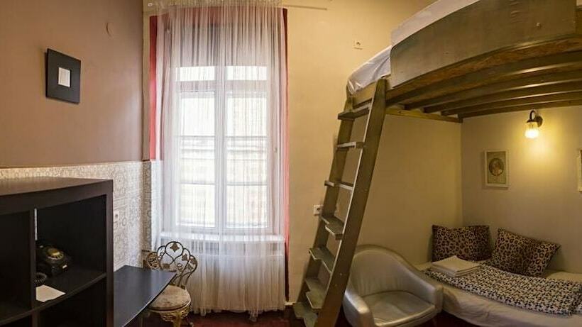 Standard Stúdió Szoba, Santico Art Hotel And Hostel