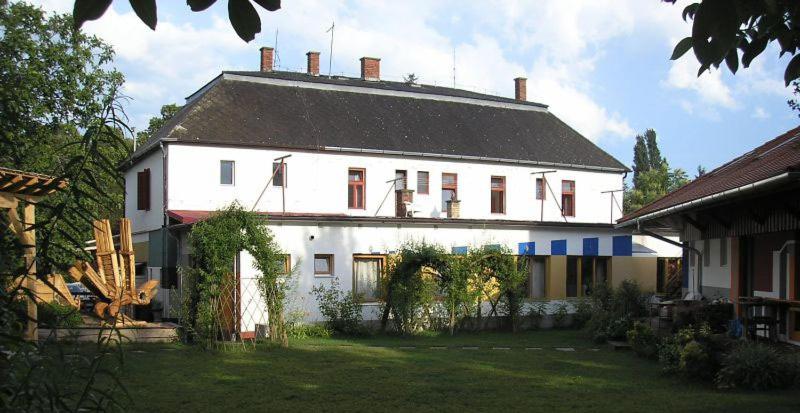 Номер Стандарт, Hullam Hostel