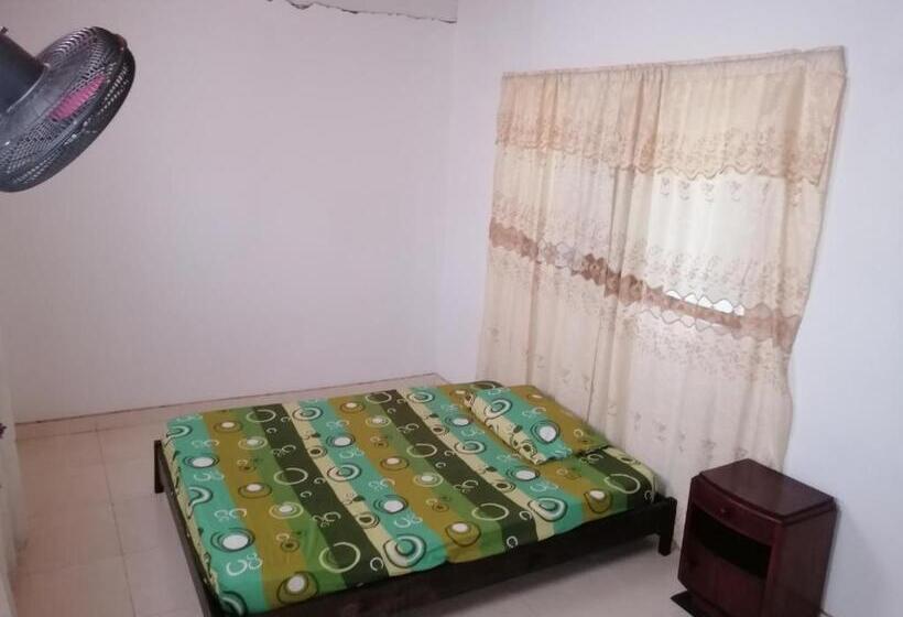 이코노미 룸, Low Cost