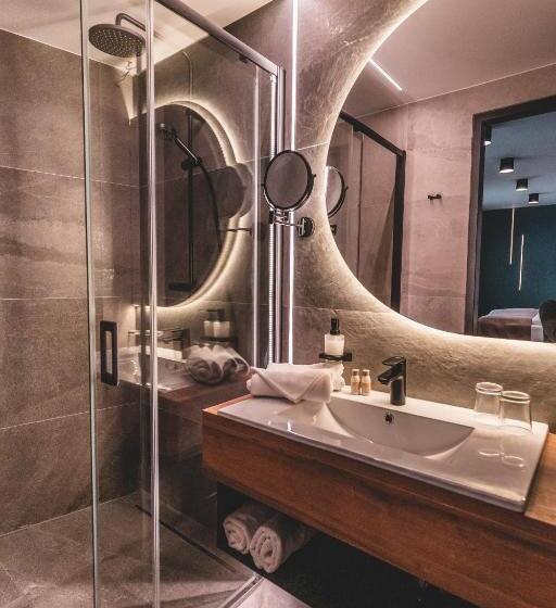 Номер Стандарт Вид на Сад, Mediterraneo Luxury Room Esztergom